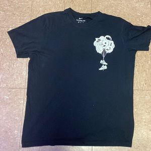 Like new Black Nike Tee